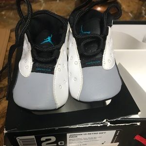 Black n white Jordan’s